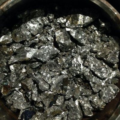 安陽大顯冶金 釩鐵粉釩鐵常用于碳素鋼、低合金鋼強(qiáng)度鋼、高合金鋼、工具鋼和鑄鐵用