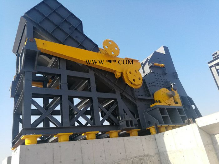 廢鐵加工機(jī)械設(shè)備廢舊金屬破碎機(jī) 大型金屬粉碎機(jī) 多功能金屬粉碎機(jī) 廢鐵粉碎機(jī) 廢鐵粉碎機(jī)錢 宜昌廢鐵金屬回收廠家