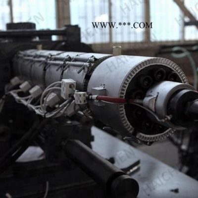 螺桿噴合金粉設(shè)備_注塑機(jī)螺桿材質(zhì)_65熔噴布機(jī)單螺桿