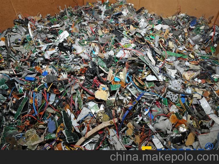 專業(yè)生產(chǎn)工業(yè)危廢破碎機(jī)，危險廢棄物撕碎機(jī)