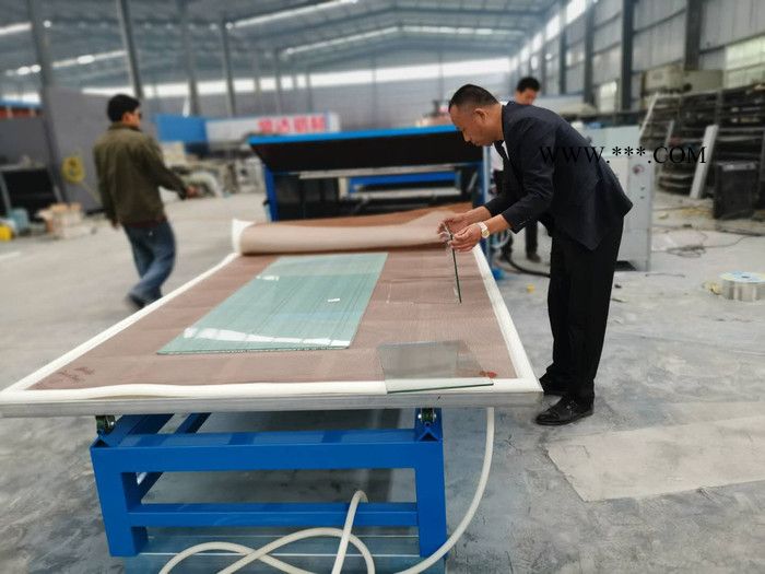 商丘永興EVA夾膠爐  夾膠設(shè)備廠家  夾膠玻璃制作  夾絲玻璃制作夾膠玻璃機(jī)械