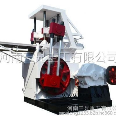 如何解決粉煤灰大量堆積的問題？三兄免燒磚機(jī)有絕招