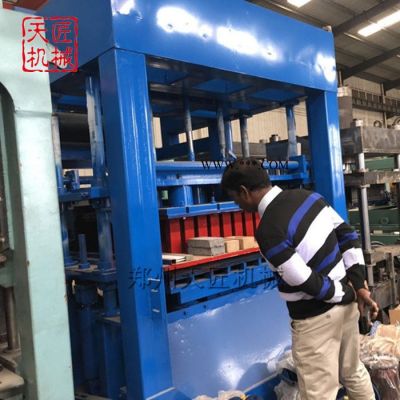 QT8-15液壓免燒粉煤灰制磚機(jī)設(shè)備 大型全自動(dòng)混凝土制磚機(jī) 水泥空心砌塊磚機(jī)