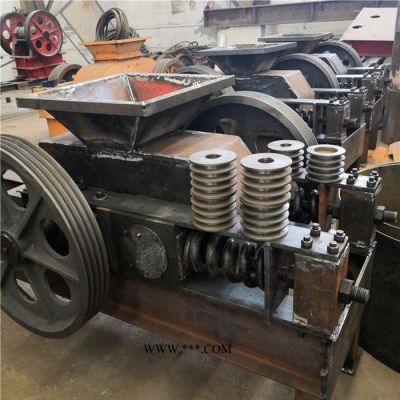 富德煤礦用對(duì)輥式破碎機(jī)制砂機(jī)設(shè)備生產(chǎn)線花崗巖對(duì)輥制砂機(jī)石膏粉碎機(jī)石灰石對(duì)輥制砂機(jī)