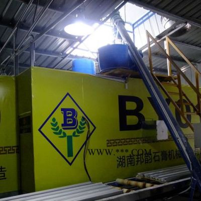 石膏線機械設(shè)備 石膏線條機器 石膏線全自動生產(chǎn)機器 湖南石膏機械廠家 石膏機械設(shè)備  石膏機器廠家直供