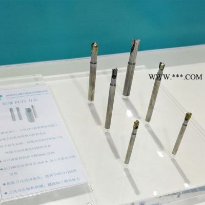 PCD刀具廠家直供石墨電極及3D熱彎模加工刀具D3R0.2圓鼻刀R角PCD銑刀