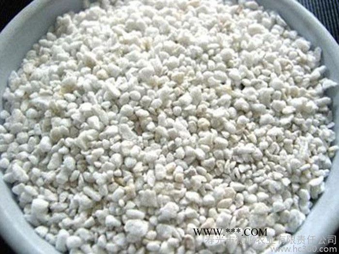 供應(yīng)保溫材料珍珠巖//建筑用珍珠巖//壽光德鳴農(nóng)業(yè)