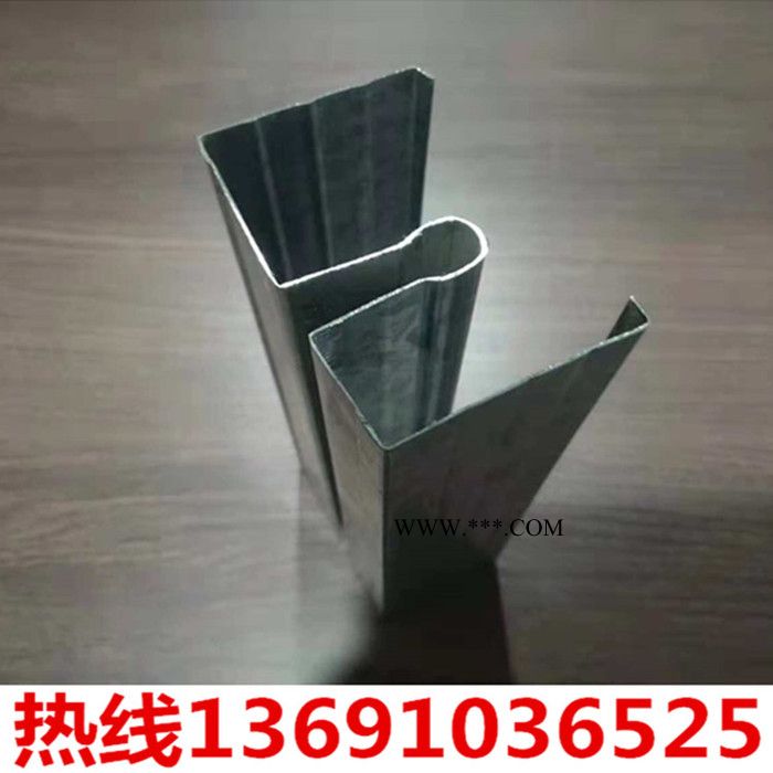 魁方綠住38系列輕鋼龍骨水平橫向沖孔麻點(diǎn)上人吊頂龍骨主骨付骨隔墻豎骨天地骨定做加工石膏板模塊吊頂龍骨配件輕鋼龍骨規(guī)格型號