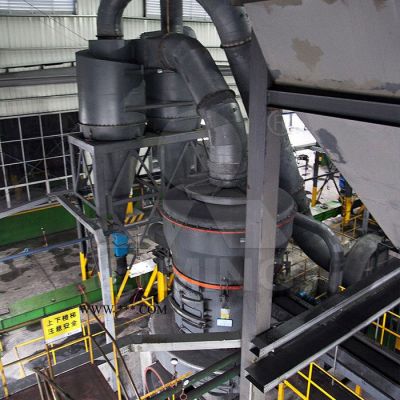 生料礦磨粉機  硅灰石雷蒙磨粉設備  黎明重工粉磨機
