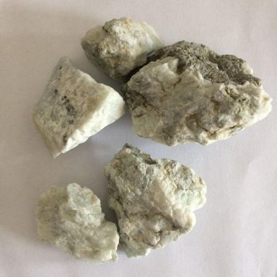 70螢石塊