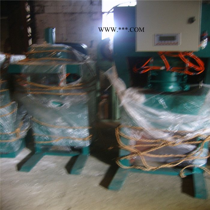 亳州膨潤土自動(dòng)包裝機(jī)水泥粉自動(dòng)計(jì)量包裝機(jī)圖片
