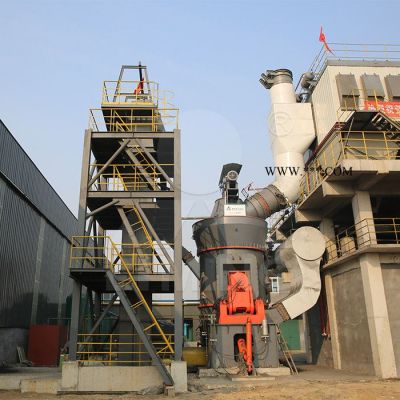 雷蒙磨加工一噸電費 高嶺土加工設備 黏土礦破碎磨粉生產(chǎn)線