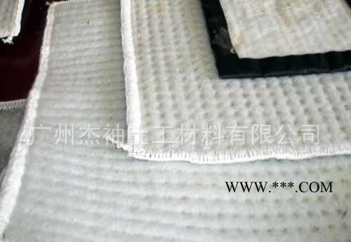 新疆國(guó)標(biāo)5000克膨潤(rùn)土防水毯直銷(xiāo)