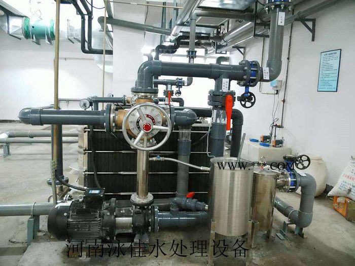 游泳池循環(huán)過濾設(shè)備;全自動(dòng)可逆式硅藻土過濾機(jī)  泳佳景觀水處理設(shè)備廠家