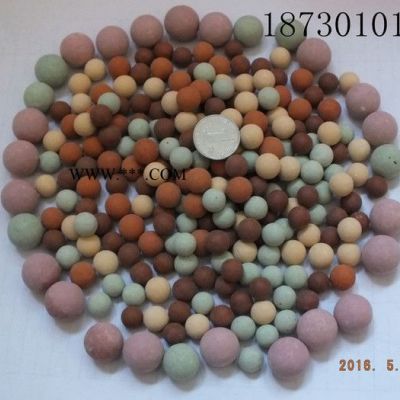廠家供應(yīng)電氣石球 麥飯石球 遠(yuǎn)紅外負(fù)離子各種規(guī)格礦物陶瓷球 凈水球