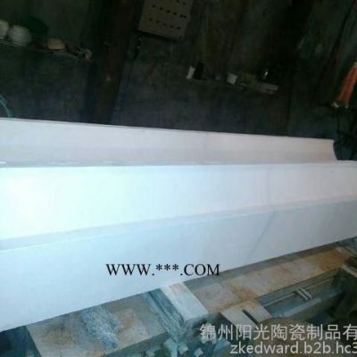 錦州陽光陶瓷制品專業(yè)生產(chǎn)各種規(guī)格石英耐火唇磚，密度高、膨脹系數(shù)小，是莫來石和硅線石的替代產(chǎn)品 石英唇磚廠家