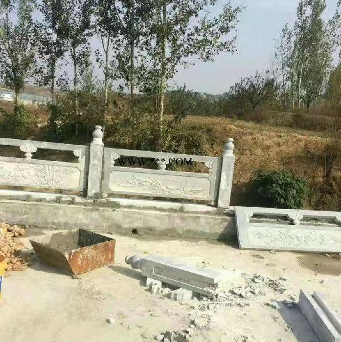 大理石欄桿定做 大理石河道護欄現(xiàn)貨 景觀欄桿價位