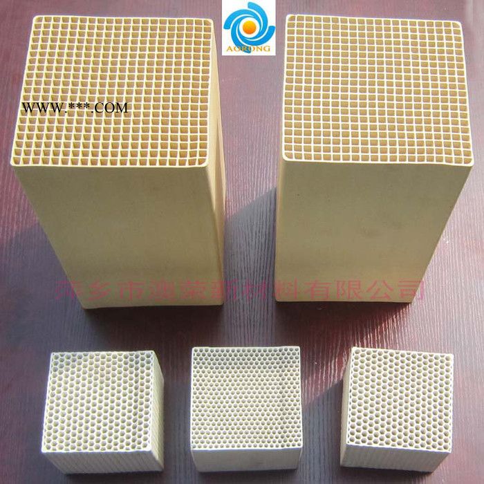 剛玉莫來石質(zhì)蜂窩陶瓷蓄熱體 堇青石RTO焚燒爐陶瓷蓄熱體  蜂窩陶瓷脈沖保護(hù)劑 蜂窩陶瓷催化劑載體 澳榮牌牌蜂窩填料