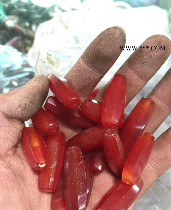 天然紅瑪瑙 八棱柱勒子 保真南紅 尼泊爾手工制作 民族風(fēng)現(xiàn)貨