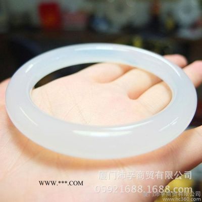 供應(yīng)天然巴西瑪瑙手鐲冰種通透圓條瑪瑙手鐲小額批發(fā)