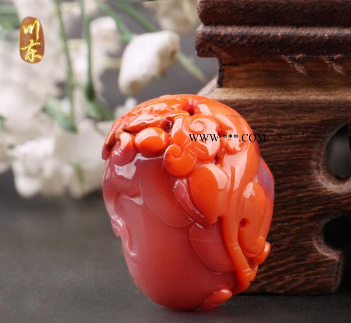 川東珠寶 南紅瑪瑙精美手工雕刻拋光掛件 直銷(xiāo)25-35