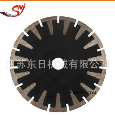 生產(chǎn)燒結(jié)金剛石鋸片 大T型護(hù)齒碗型石材挖孔曲線切割片