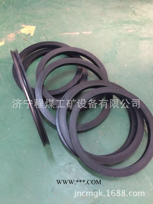 遙控?zé)o線電動(dòng)繩鋸機(jī)萬(wàn)向輪金剛石繩繩鋸機(jī)配件液壓繩鋸機(jī)電動(dòng)繩鋸