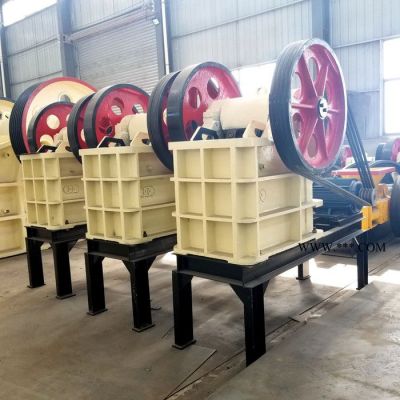 礦山移動(dòng)顎式破碎機(jī)廠家 小型石頭碎石機(jī) 花崗巖鄂式破碎機(jī)
