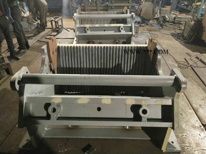 小型顎式破碎機 石塊碎石機  石料粗破設備 顎式破碎機生產(chǎn)廠家