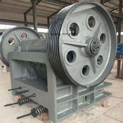 振科供應(yīng)移動(dòng)顎式破碎機(jī) 液壓開箱制砂機(jī) 錘式破碎機(jī) 反擊式細(xì)碎機(jī)設(shè)備