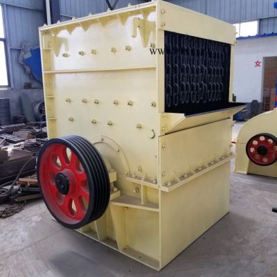 方箱式破碎機(jī)價(jià)格 箱式破碎機(jī)型號(hào) 箱式移動(dòng)破碎機(jī) 破碎機(jī)