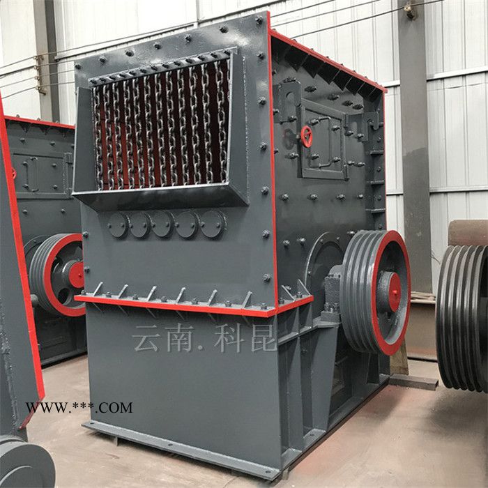 云南箱式破碎機 本地廠家 方箱破碎礦石制砂機 重錘箱式碎石機 方箱式破碎機