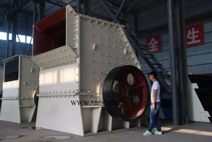 鑫強(qiáng)顎式破碎機(jī)招商顎式破碎機(jī)
