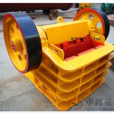 中博重工**顎式破碎機(jī) 礦石破碎機(jī)顎式碎石機(jī)鵝卵石破碎機(jī)鄂式