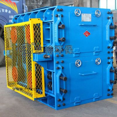供應(yīng)四齒輥式破碎機(jī)/四齒輥破碎機(jī)廠家/中小型四輥破碎機(jī)/礦石專用破碎設(shè)備