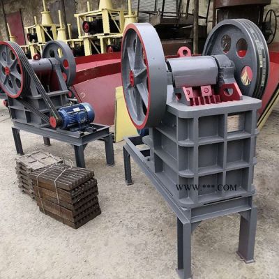 邦隆牌PE150x250小型顎式破碎機(jī) 石屑碎石山石破碎機(jī) 制砂機(jī)  砂石破碎線 價(jià)格實(shí)惠