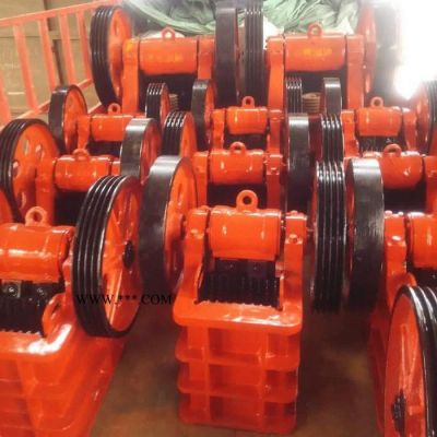 批發(fā)鄂破機(jī) pe250*400移動顎式破碎機(jī) 鄂式破碎機(jī)價格 石子粉碎機(jī) 鵝卵石破碎機(jī)