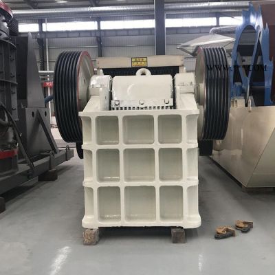 石灰石破碎機(jī) 400x600鄂式破碎機(jī)價(jià)格 移動(dòng)式碎石機(jī)廠家 青石破碎機(jī) 車載移動(dòng)破碎機(jī) 制砂機(jī)廠家 金馬機(jī)械