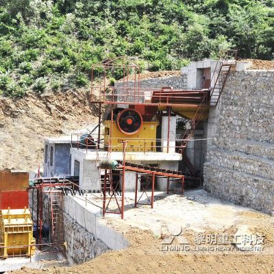 白云石加工三八塊用的69顎式破碎機(jī)價(jià)格 黎明重工鄂破機(jī)價(jià)格圖片