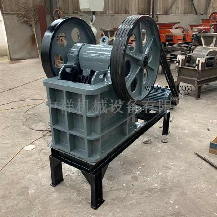 供應(yīng)顎式破碎機(jī) 水泥熟料石英石破碎機(jī) 150*250鄂式粉碎機(jī)