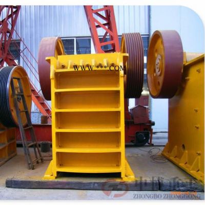 中博重工供應(yīng)顎式破碎機(jī) 礦石破碎機(jī)顎式碎石機(jī)鵝卵石破碎機(jī) 粗細(xì)顎式碎石機(jī)設(shè)備