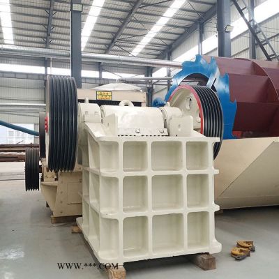 鄂式破碎機(jī)廠家生產(chǎn)移動(dòng)式碎石機(jī) 建筑垃圾鄂式破碎機(jī) 原礦石破碎機(jī) 碎石機(jī)價(jià)格 移動(dòng)式制砂機(jī)設(shè)備