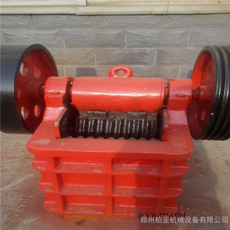 現(xiàn)貨供應(yīng)細(xì)破機(jī)  細(xì)齒鄂扳破碎機(jī)  250*1000顎式破碎機(jī)