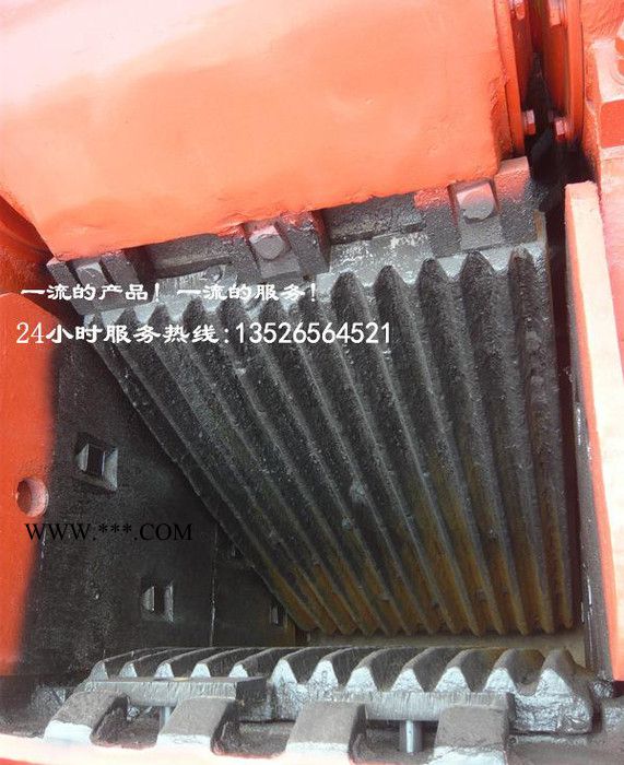 **實(shí)驗(yàn)室用小型顎式破碎機(jī) 煤矸石/鵝卵石中小產(chǎn)量顎式破碎機(jī)