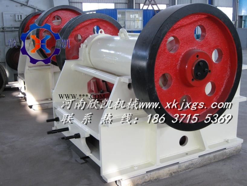 欣凱機(jī)械XK-T顎式破碎機(jī)，耐磨鄂板，專業(yè)廠家生產(chǎn)配件