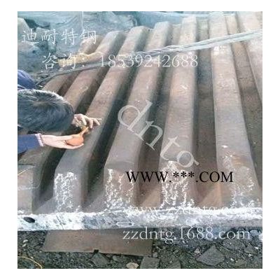 定做鄂板 高錳鋼鄂板 顎式破碎機(jī)配件 專注質(zhì)量客戶至上