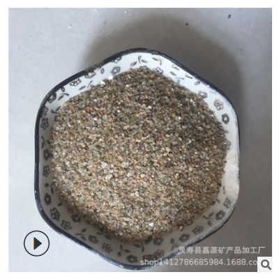 石英砂廠家供應(yīng)噴砂 除銹用石英砂高溫20-40目除銹砂可提供樣品